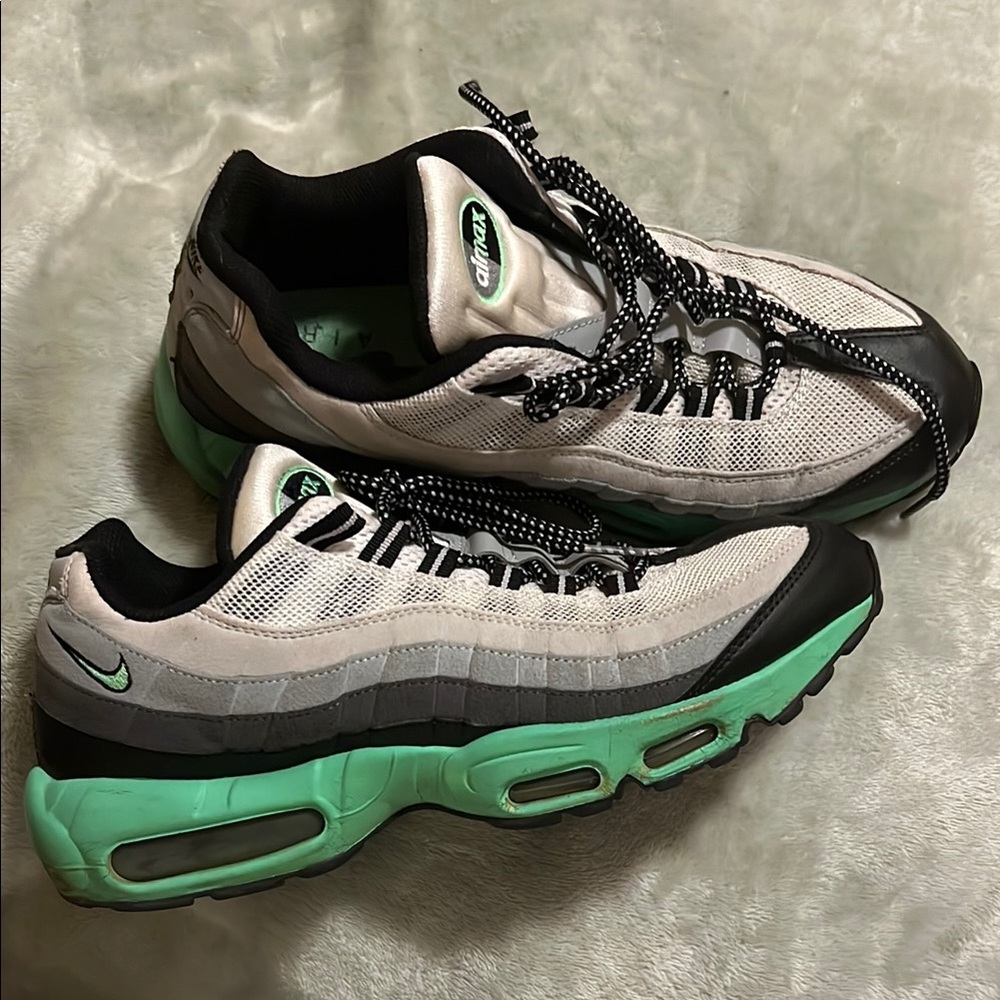 Nike Air Max 95 Poison Green Shoes -